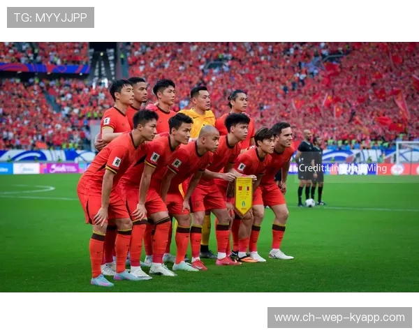 国际大赛再次掀起热潮，球迷激情致胜喝彩庆祝，国际足球大赛